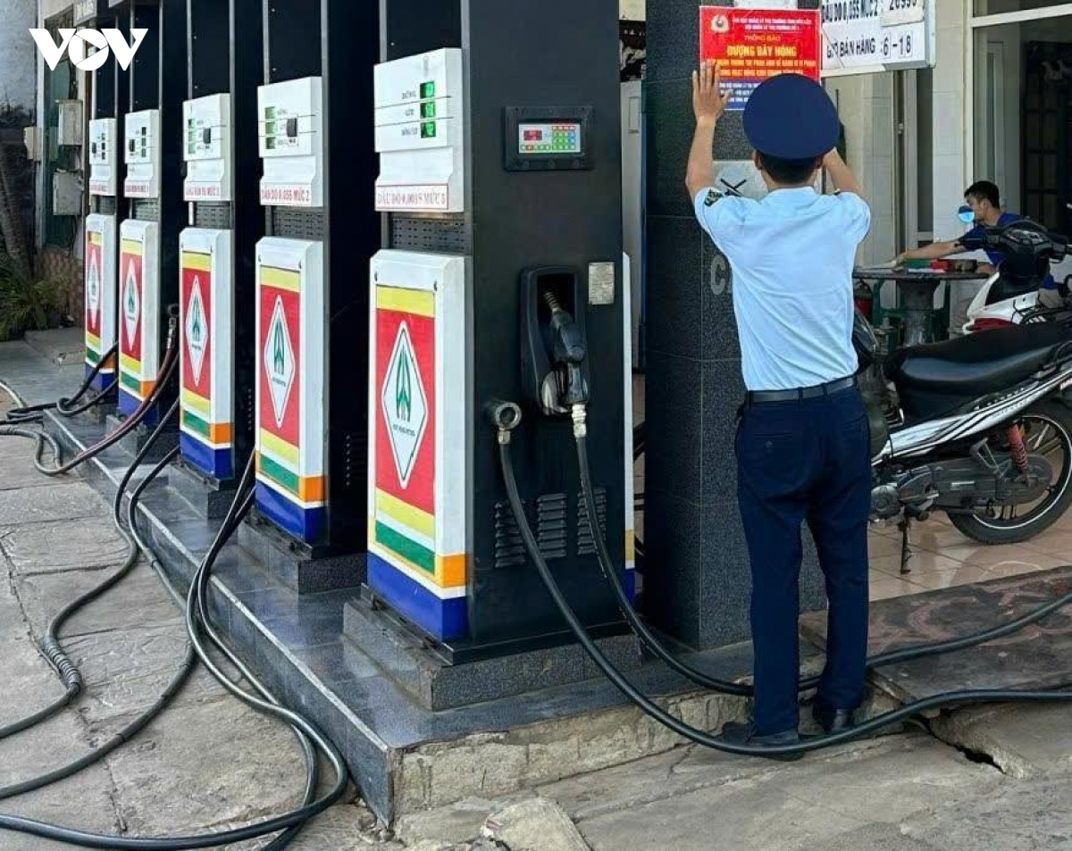 Kiểm tra kinh doanh xăng dầu, Đắk Lắk phạt 4 cửa hàng 100 triệu đồng